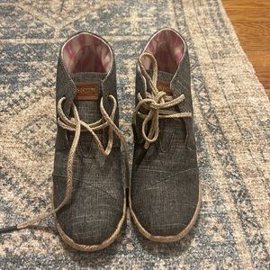 New size 6.5 denim Tom wedges.